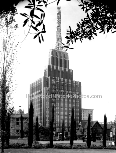 Richfield Building - LA 1934 555 South Flower St..jpg